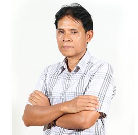 Mr.Peerapol Kliawthong